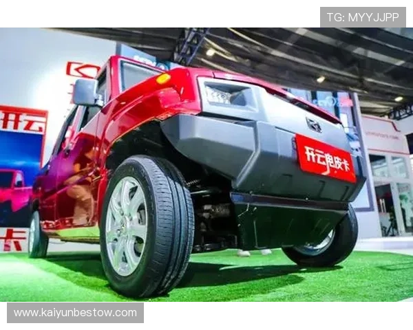 开云tyre轮胎的技术创新与在虚拟赛车游戏中的实际表现详解 开云tyre轮胎的技术创新与在虚拟赛车游戏中的实际表现详解